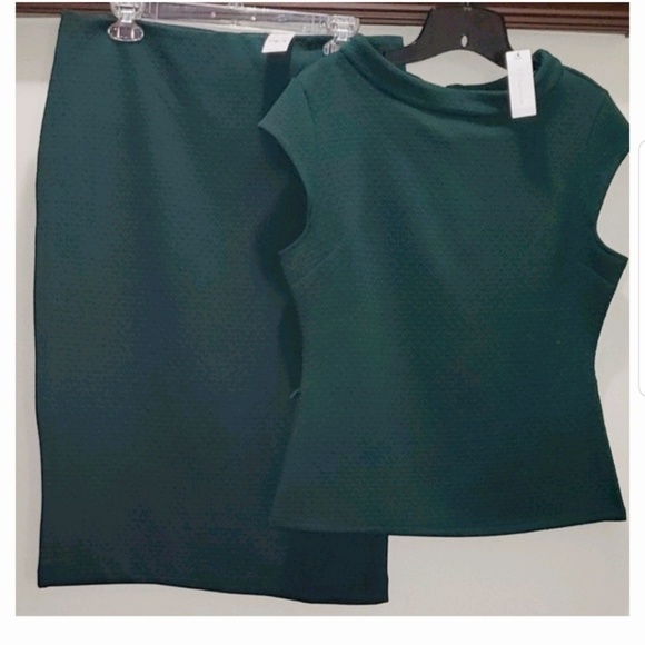 New York & Company Dresses & Skirts - Women's 2 Piece Outfit